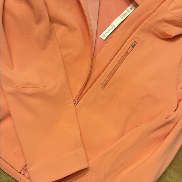 Lululemon RepelShell Classic - Picture 7 of 8